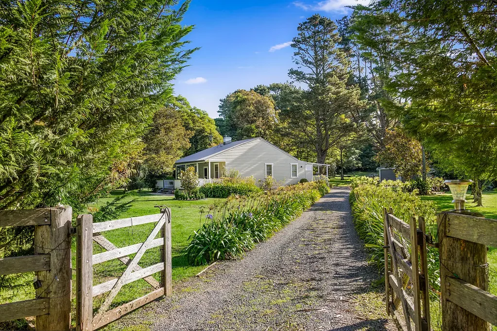 Bundanoon 3 Slaapkamer 'Glenbrae Cottage' - Character & Charm on 5 acres