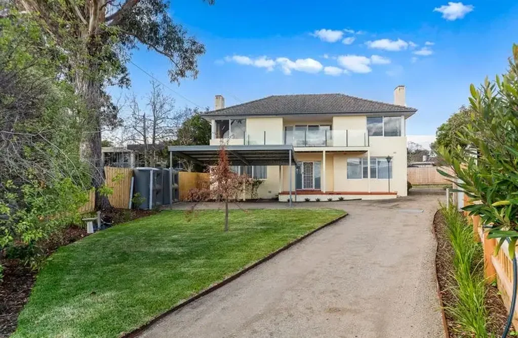 Frankston South 4Phòng ngủ Space, Style, and Ultimate Family Flexibility in a Leafy Coastal Pocket