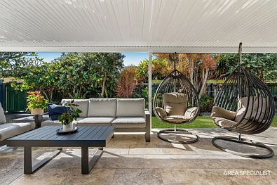 Jacobs Well 3房 Renovated Coastal Entertainer | Stunning Outdoor Living
