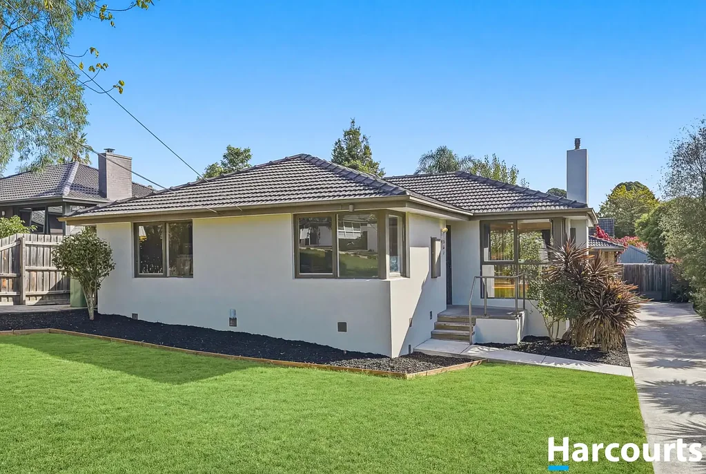 51 Longfellow Avenue, Mooroolbark, VIC 3138