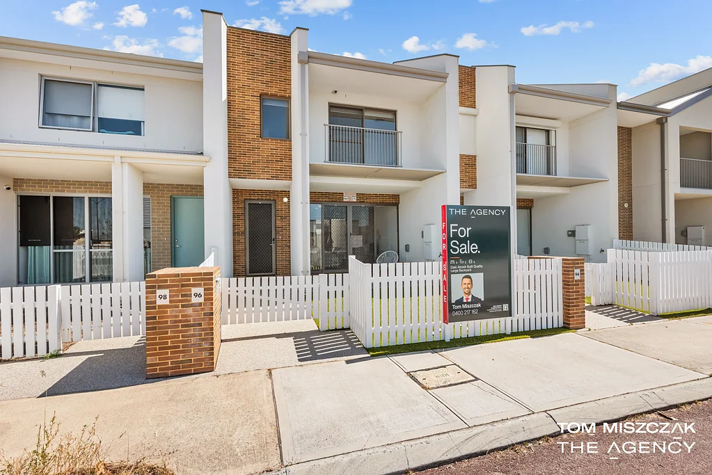 96 Sunstone Boulevard, Treeby, WA 6164