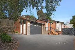 467 Reynolds Road, Eltham