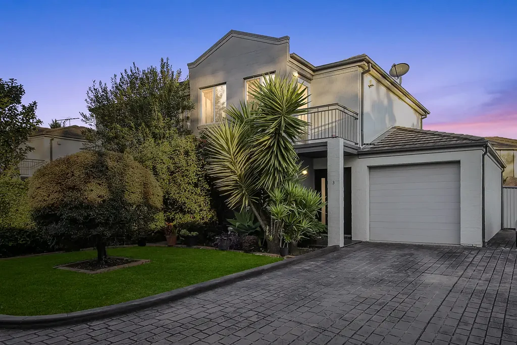3/8 Mint Close, Casula, NSW 2170