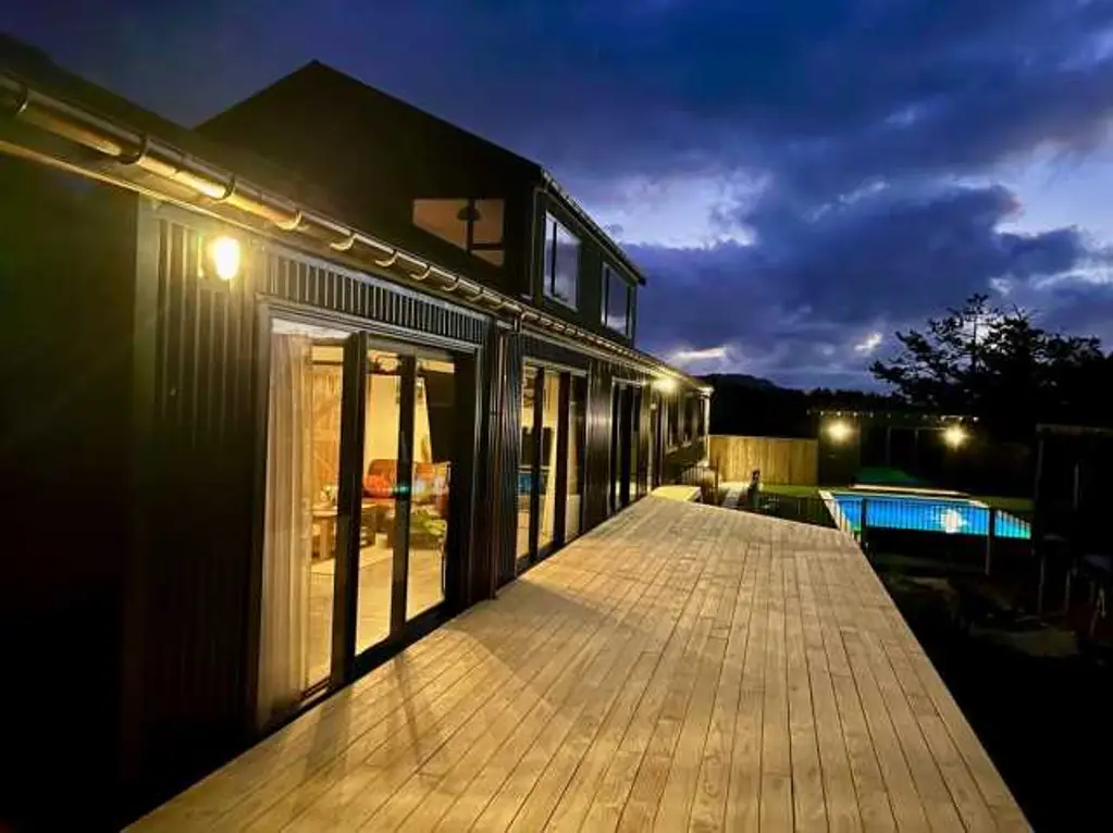 New Plymouth Central 5ਬੈੱਡਰੂਮ Captivating Lifestyle - Mountain to Sea views
