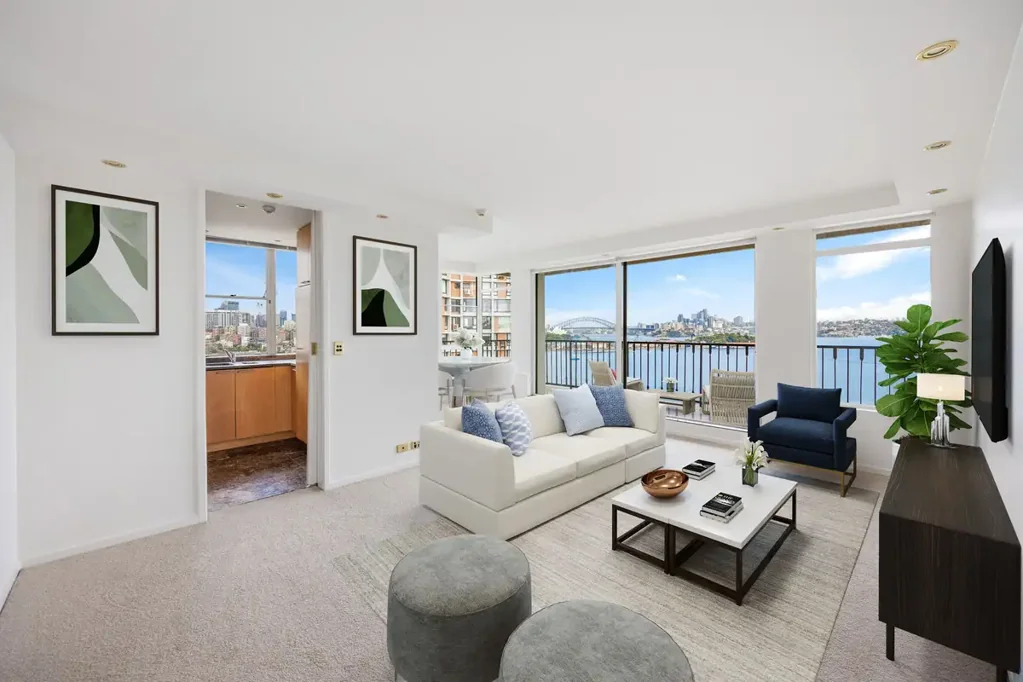 TWO BEDROOMS WITH AMAZING HARBOUR VIEWS