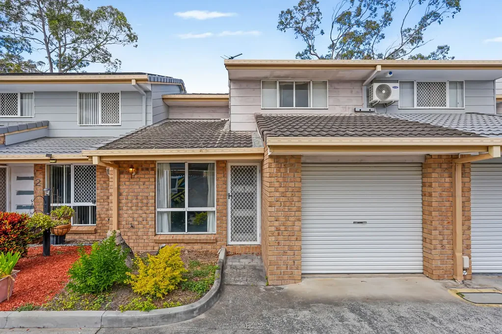 Slacks Creek 2침실 Modern & Spacious 2-Bedroom Townhouse - Move-In Ready!