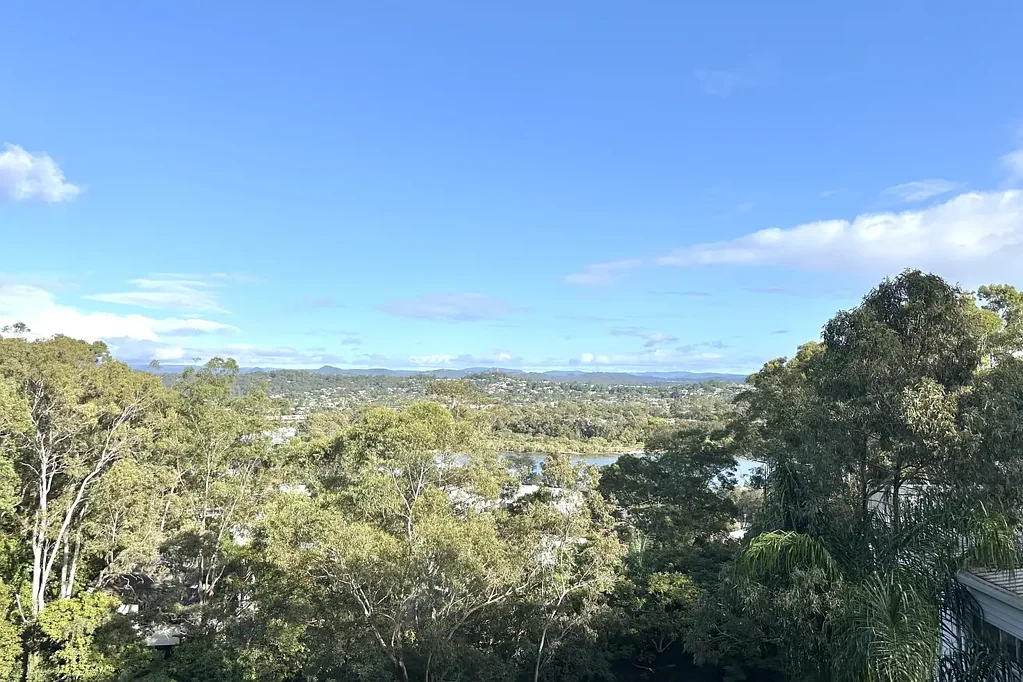 3 Bedroom Unfurnished Currumbin Apartment with Breathtaking Hinterland Views