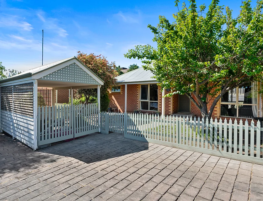 4/35 Prince Street, Gisborne, VIC 3437, 2 slaapkamers, 1 badkamers, Unit