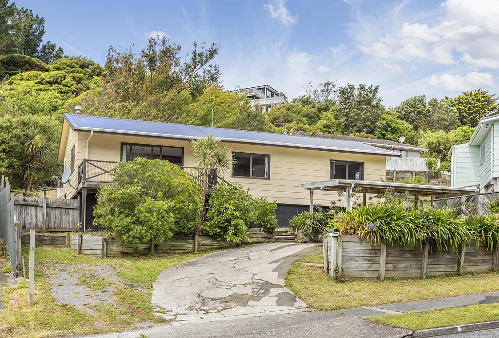 68 Omapere Street, Whitby, Porirua City, Wellington