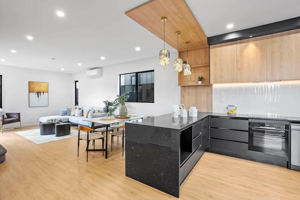 Three Kings 4Phòng ngủ Freestanding & Design-living- Three Kings Central!