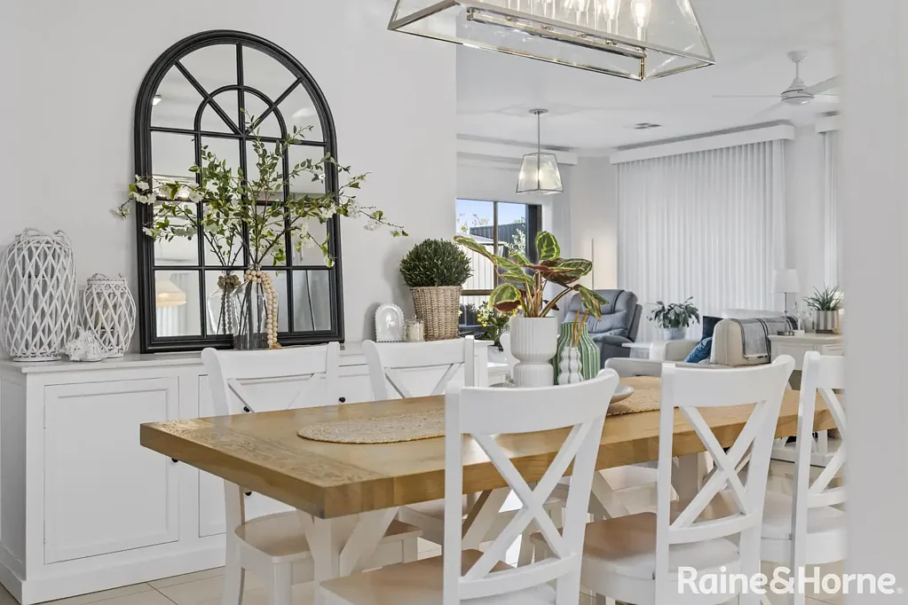 Strathalbyn 4房  Modern Comfort, Exceptional Entertaining