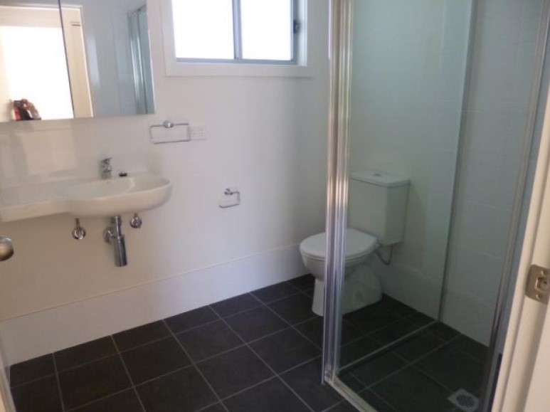 18 ELIZABETH ST, WYOMING NSW 2250, 0 Schlafzimmer, 0 Badezimmer, House