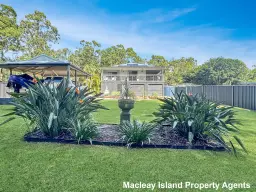 3 Wharf Street, Macleay Island