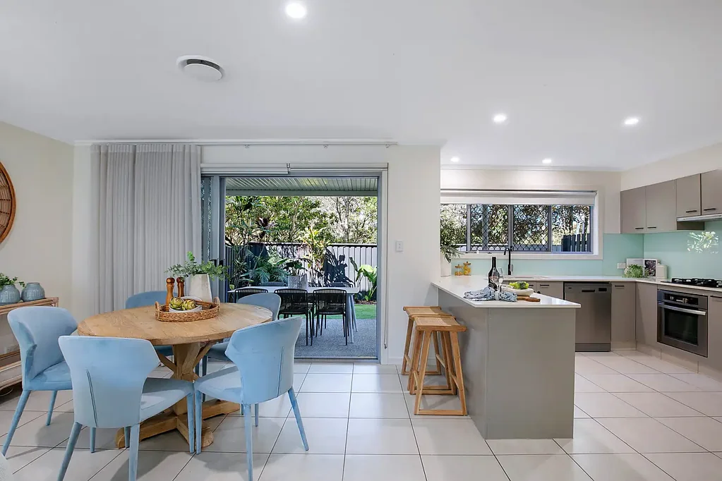 Carina 3ਬੈੱਡਰੂਮ Parkside Living with Space, Style & an Exceptional Layout