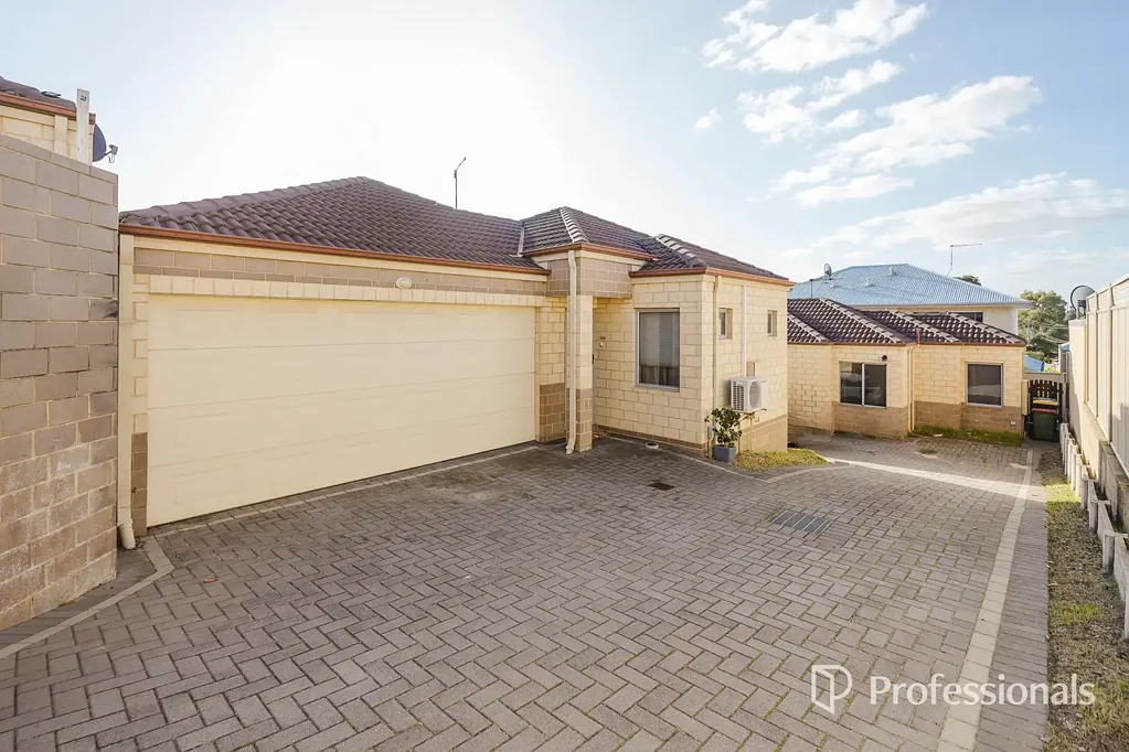 52B Barnes Street, Innaloo, WA 6018