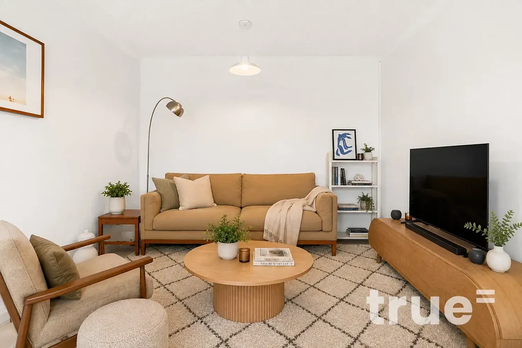 IMPRESSIVE APARTMENT IN SOUGHT AFTER LOCATION