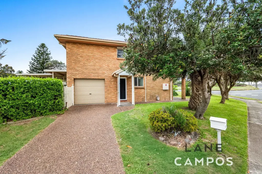 1/10 Griffith Avenue, Stockton, NSW 2295