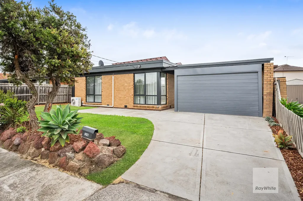 30 Koonalda Road, Gladstone Park, VIC 3043