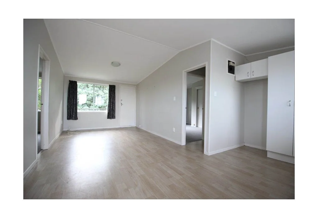 New Lynn 2房  Investment Opportunity: Top-Level Two-Bedroom Unit