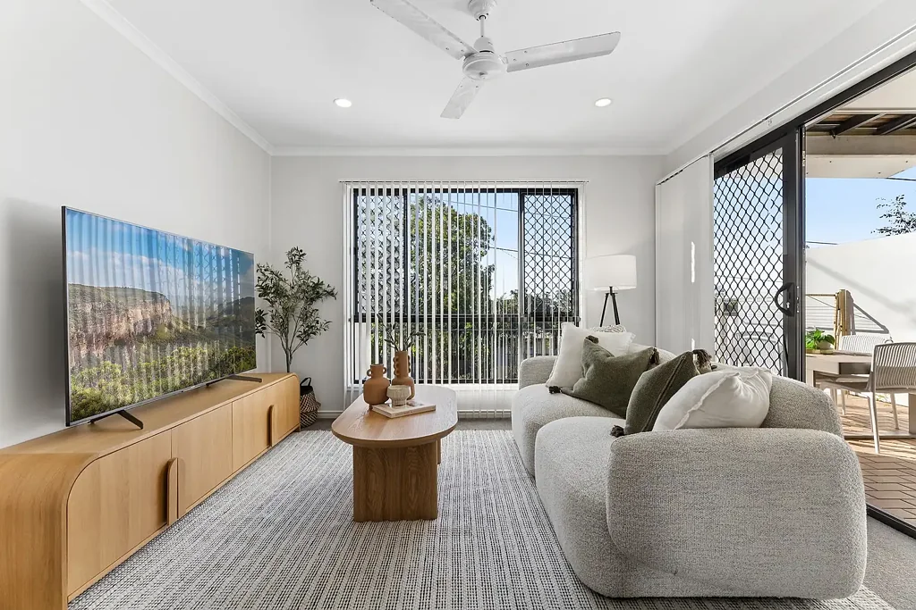 Everton Hills 3部屋 Spacious, Low-Maintenance Living with Outdoor Entertaining