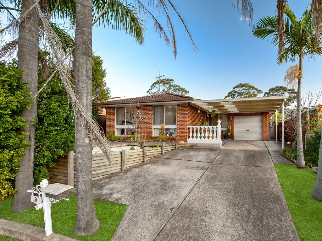 8 Vauxhall Place, Ingleburn, NSW 2565
