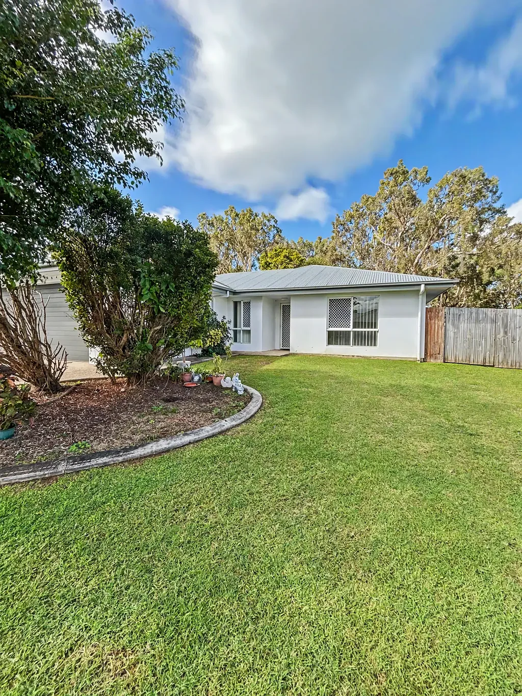 12 Rosemarie Court