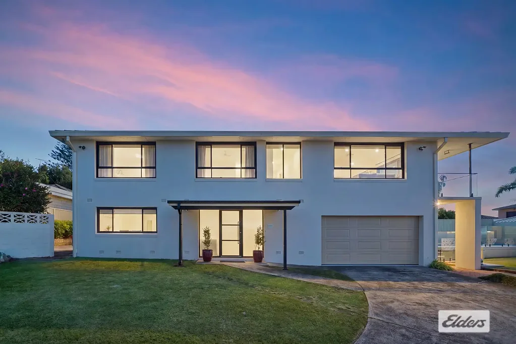 Sylvania 4 Bedroom Elevated 746sqm block with Sweeping Views
