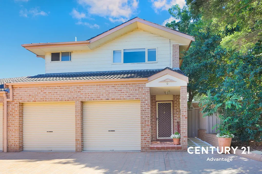 Wentworthville 3房 宽敞宜居，成长空间，尽享后院乐趣 EXPRESSIONS OF INTEREST – Submit Your Best Offer by 5:00pm, 28 September 2026