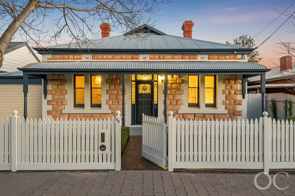 Cumberland Park 3房  Open the Door to a Character Villa Reimagined for Big Family Living and Long Summers