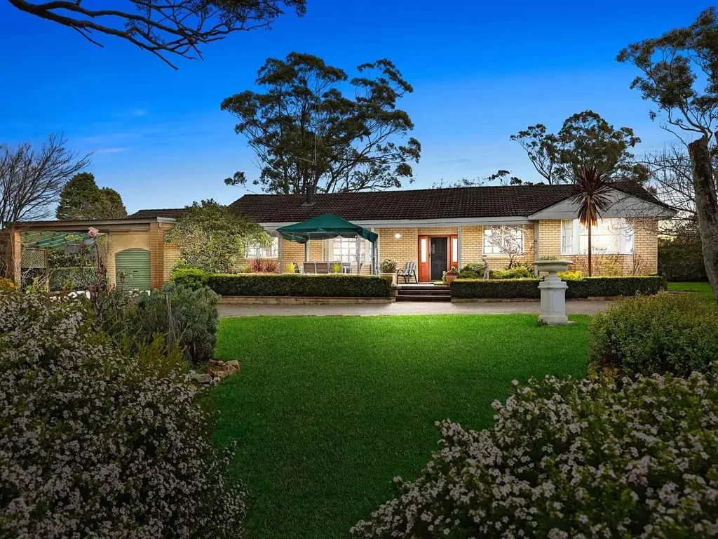 Hill Top 4ห้องนอน Appealing cottage on landscaped grounds
