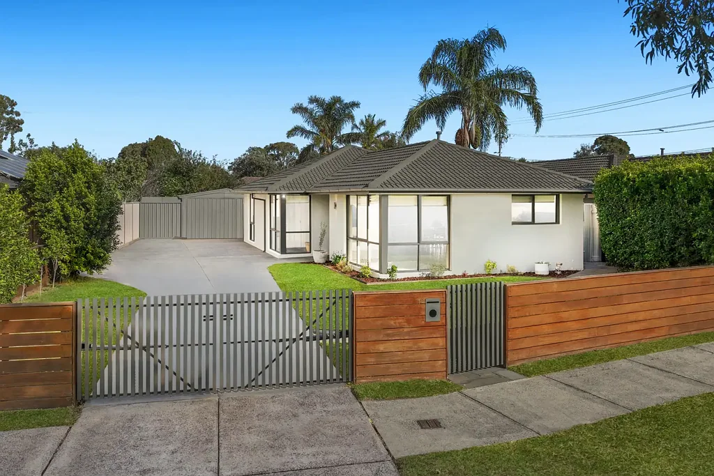 Patterson Lakes 3房  Family Entertainer in a Peaceful Court Setting