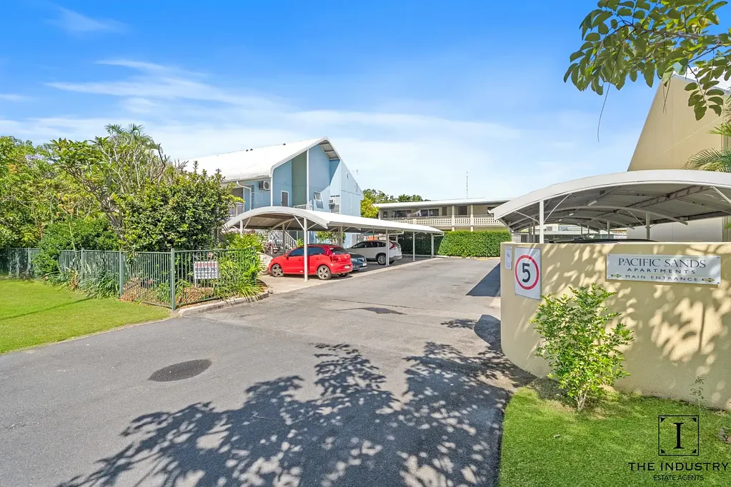 17/1-19 Poinciana Street, Holloways Beach, QLD 4878