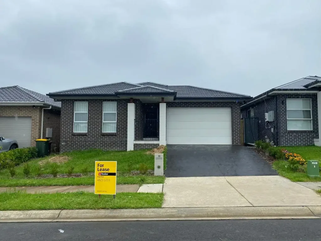Modern Living in a Prime Oran Park Location