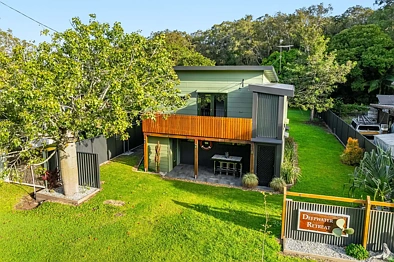Yamba 2Moenga Charming Two-Storey Home on a Generous  Block