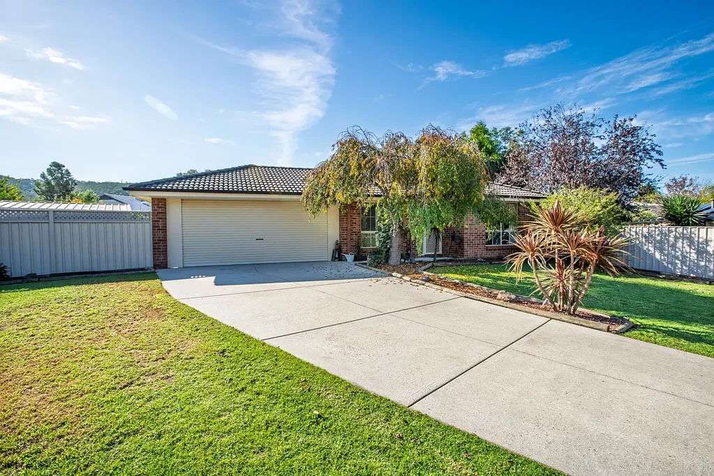 West Albury 3 Bedroom Freshly Painted & Ready To Enjoy