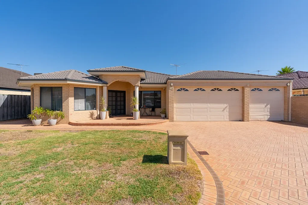 40 Boyle Avenue, Rockingham, WA 6168