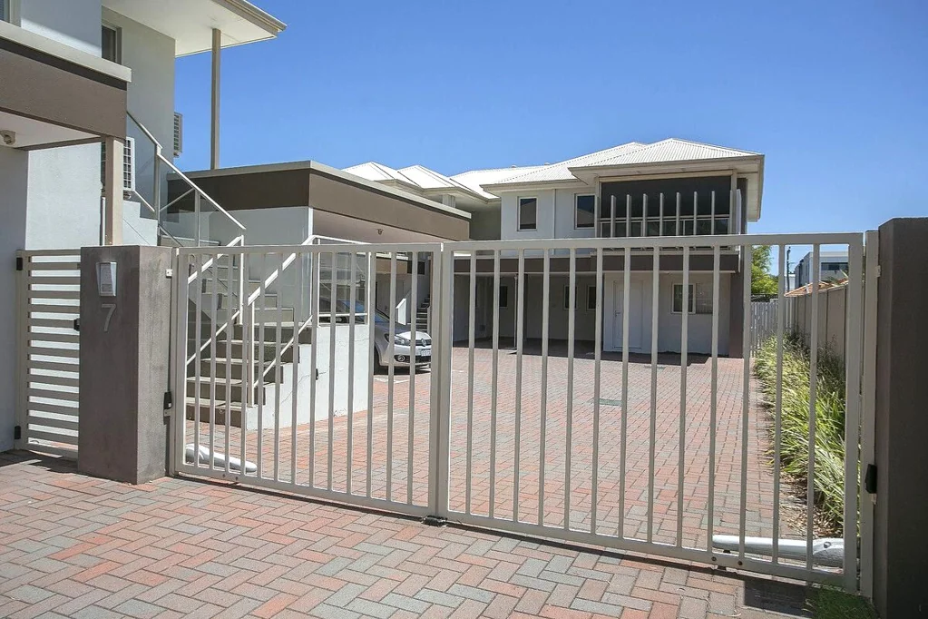 1/7 Morago Crescent, Cloverdale, WA 6105