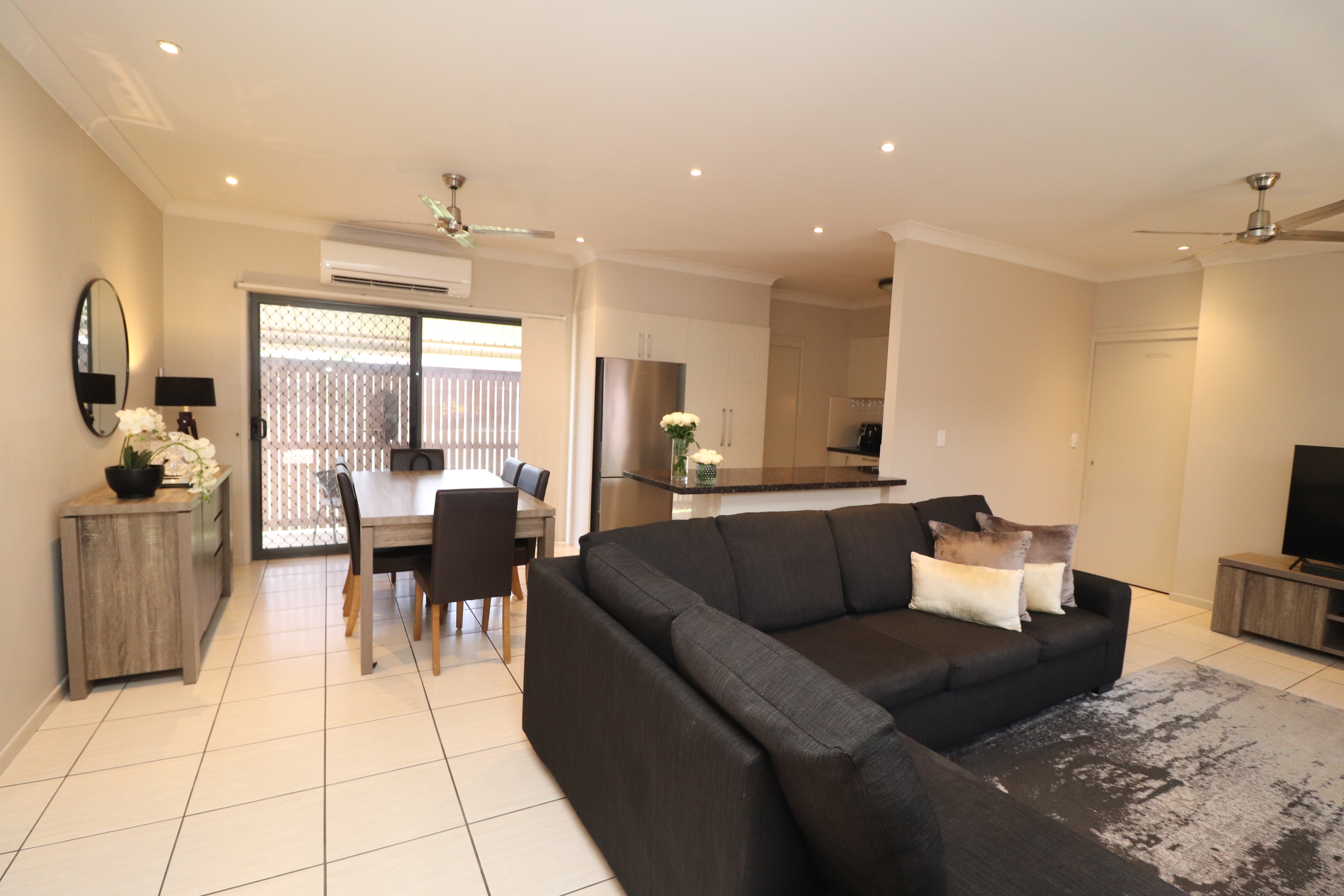 UNIT 3 4 PARKER ST, AYR QLD 4807, 0 Bedrooms, 0 Bathrooms, Unit