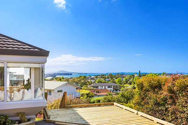 2/134 Bleakhouse Road, Mellons Bay, Manukau City