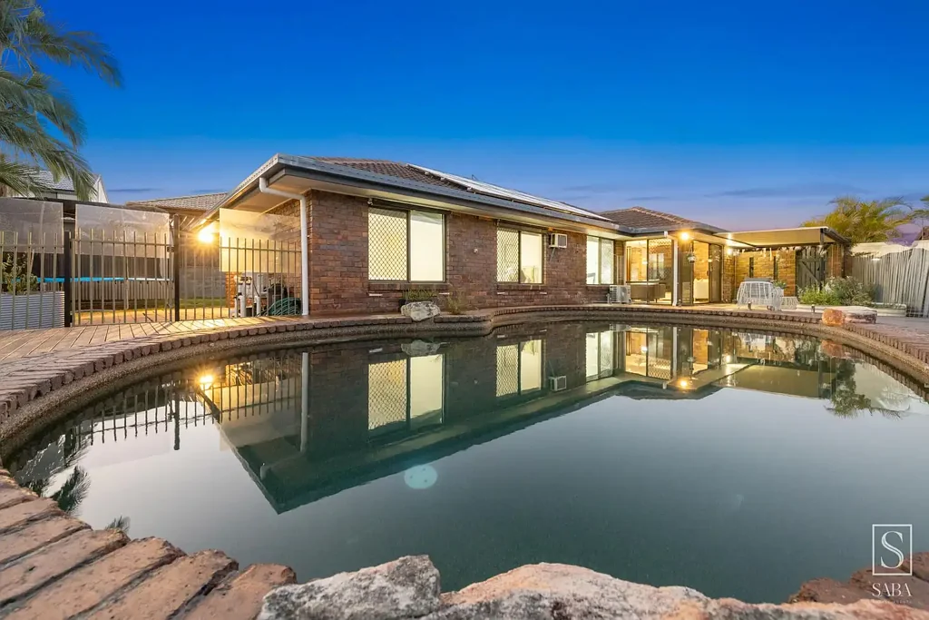 4 Moomba Street, Jindalee, QLD 4074