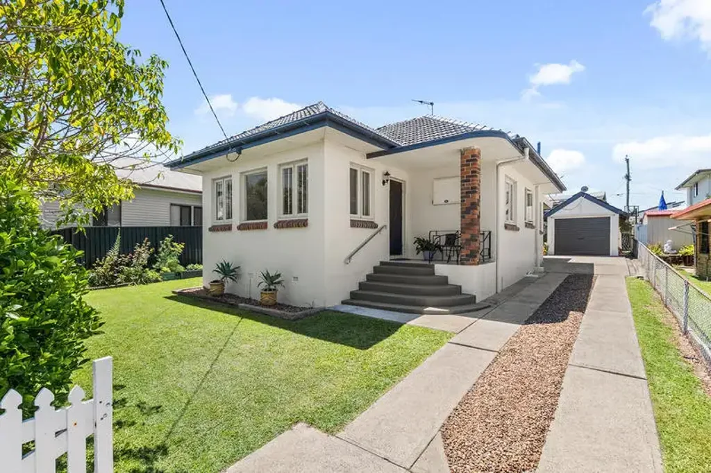 54 McCulloch Avenue, Margate, QLD 4019