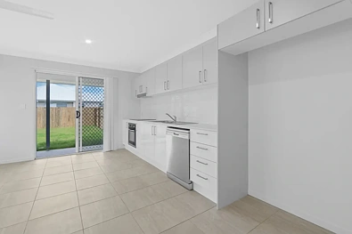 ਰਸੋਈ - 36a Love Street, Upper Caboolture, QLD 4510