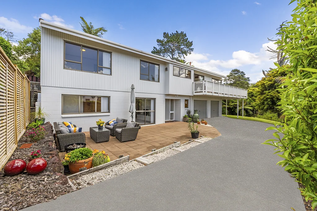 97 John Downs Drive, Browns Bay, North Shore City, Auckland