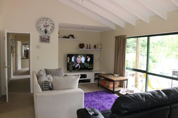 274 Turitea Road, Turitea, Palmerston North, 3 chambres, 2 salles de bain