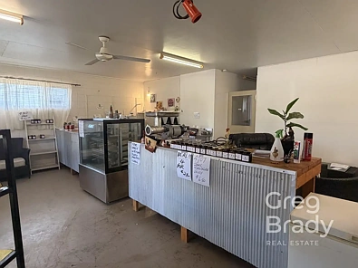 17 Railway Parade, St Lawrence, QLD 4707, 1 Bedrooms, 1 Bathrooms, House