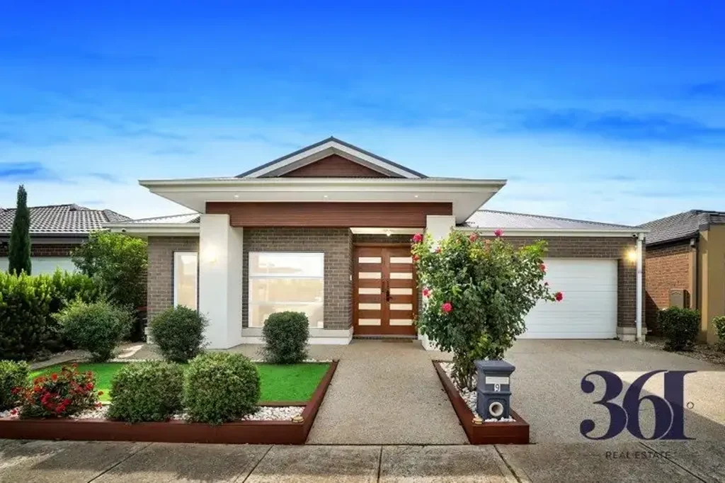 🏡 !! Spacious Family Home for Rent in Prestigious Westbrook Estate – Close to All Amenities !!