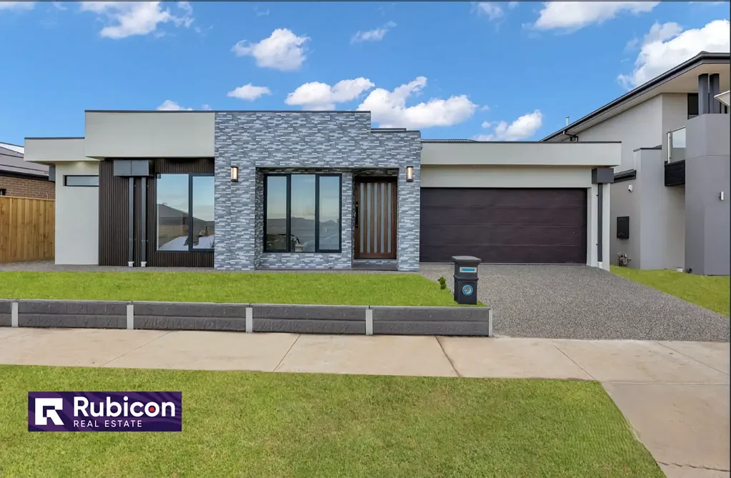 3 Bivongi Road, Deanside, VIC 3336