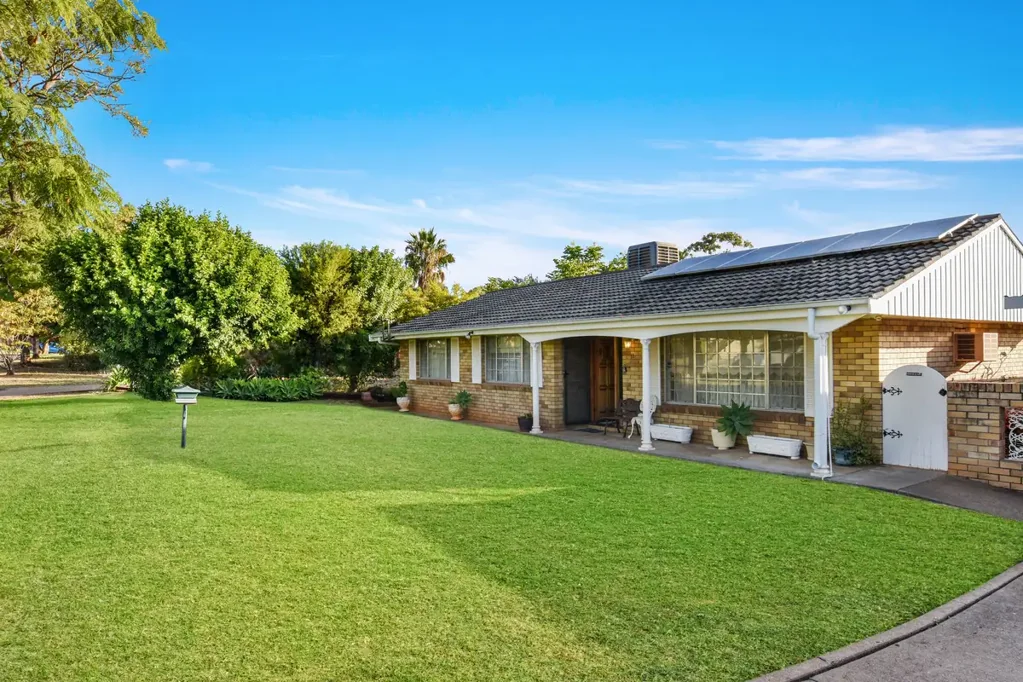 11 Pritchard Street, Gunnedah, NSW 2380