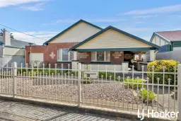 11 Claughton Road, Largs Bay