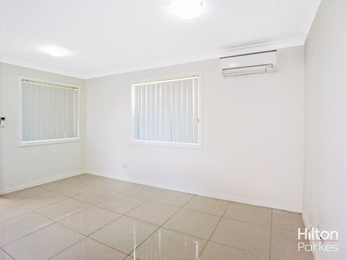 65A UNICOMBE CR, OAKHURST NSW 2761, 0 chambres, 0 salles de bain, House